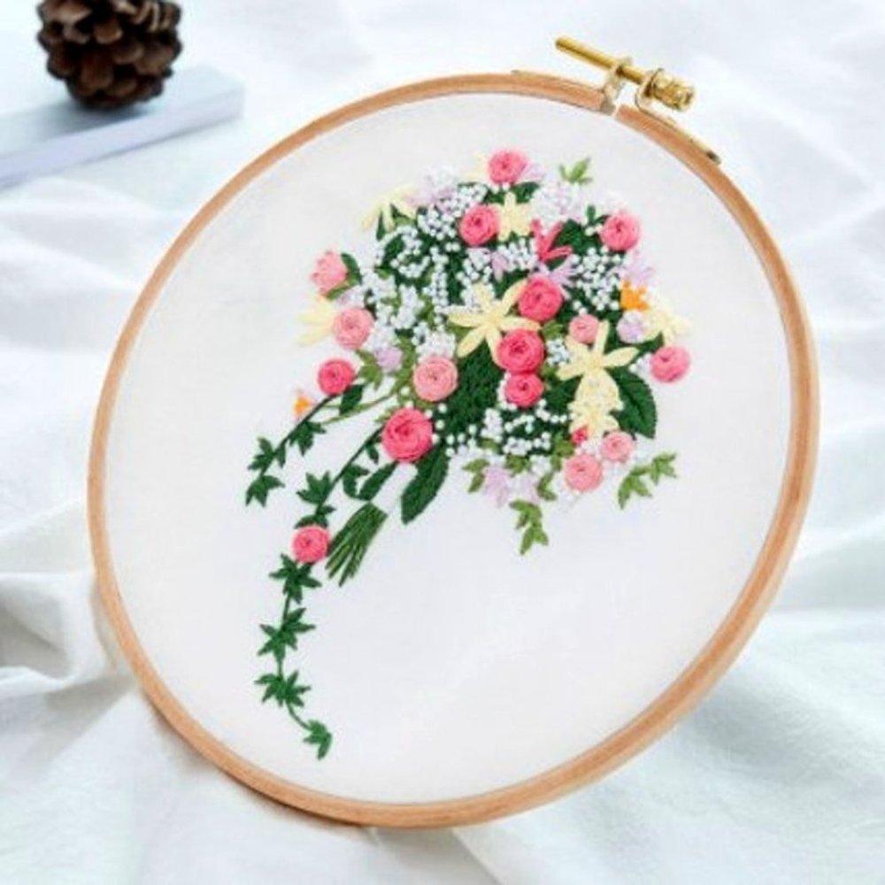 Christmas Flowers Bouquet Embroidery Kit, Beginner Floral Embroidery Craft Kit